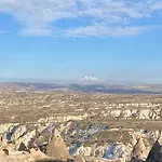 Alice In Cappadocia ウチヒサール