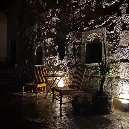 Alice In Cappadocia אוצ'יסר