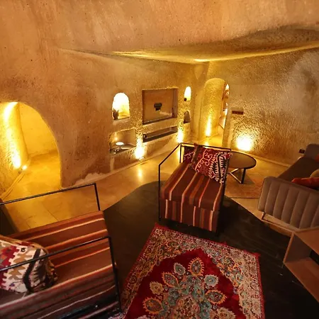 Alice In Cappadocia 3* ウチヒサール